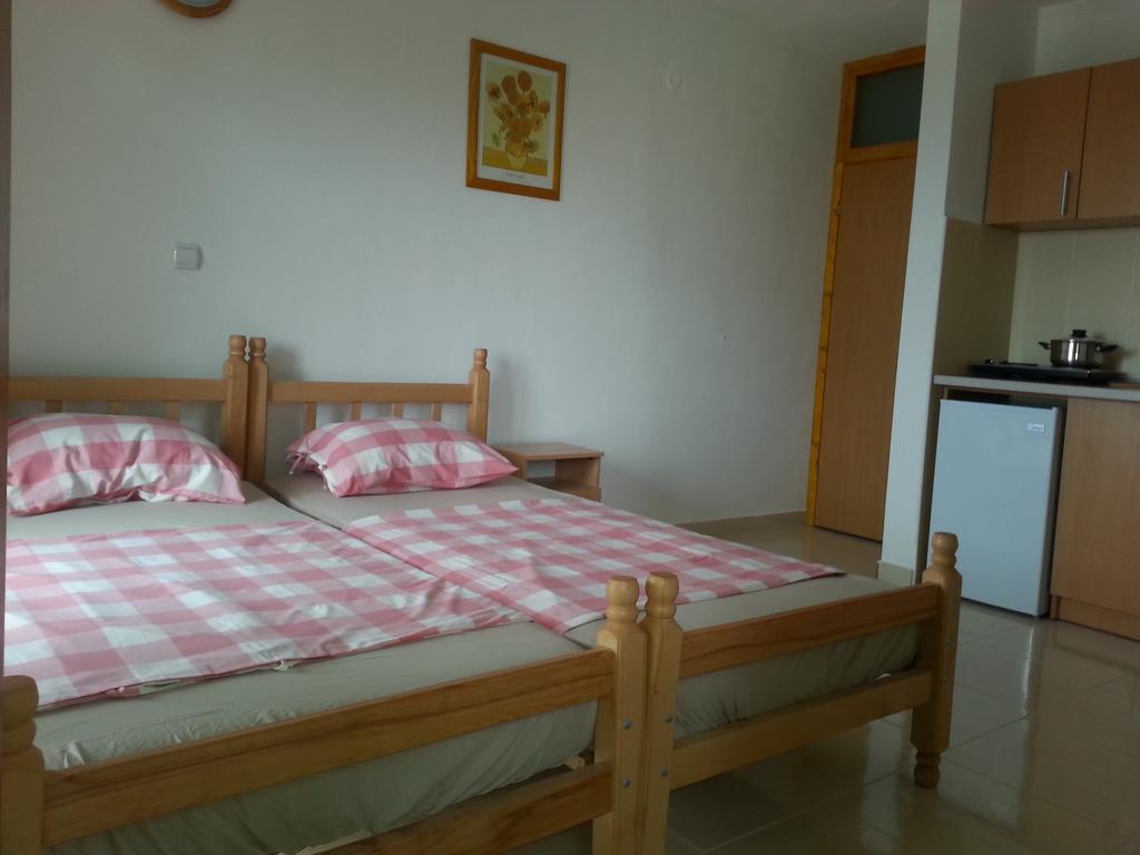 Apartments Nurkovic Dobra Voda Cameră foto